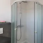 Stunning Apartment In Valbandon With Wifi * Valbandon