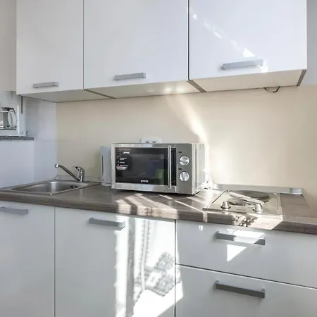 Stunning In With Kitchen Valbandon